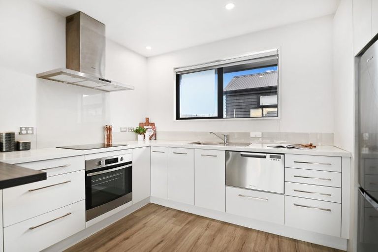 Photo of property in 6/22 Springfield Road, St Albans, Christchurch, 8014