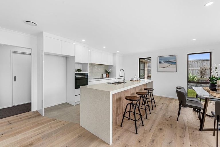 Photo of property in 21 Peter Bourne Drive, Pokeno, 2402