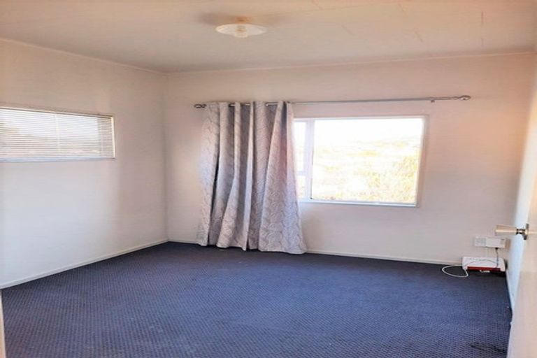 Photo of property in 5/18 Lambley Road, Titahi Bay, Porirua, 5022