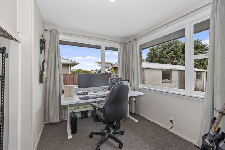 Photo of property in 38 Chedworth Avenue, Bishopdale, Christchurch, 8053