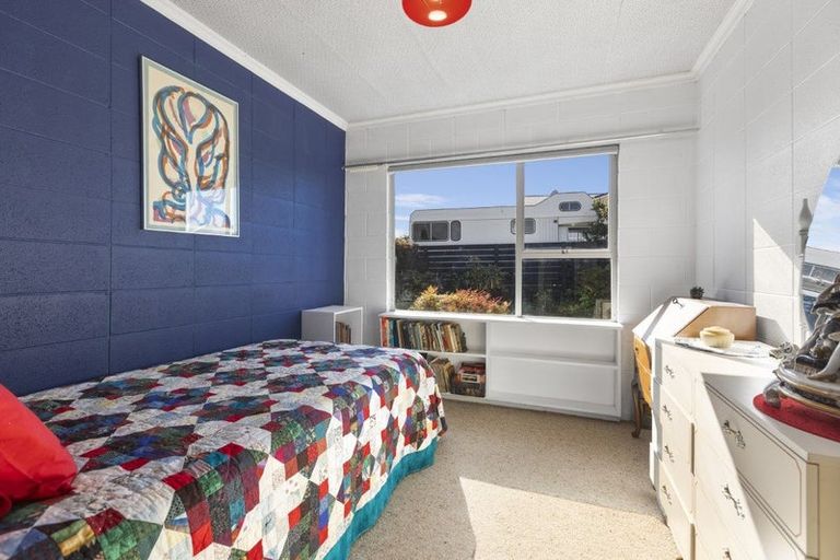 Photo of property in 194a Seaview Road, Westown, New Plymouth, 4310