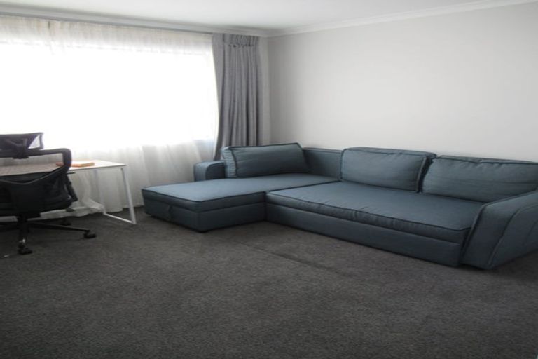 Photo of property in 6 Desert Gold Lane, Wallaceville, Upper Hutt, 5018