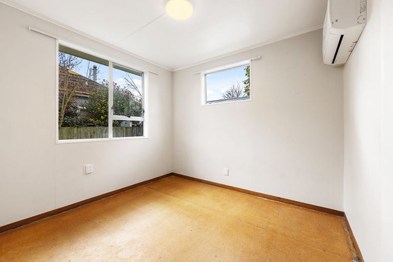 Photo of property in 1/24 Stapletons Road, Richmond, Christchurch, 8013