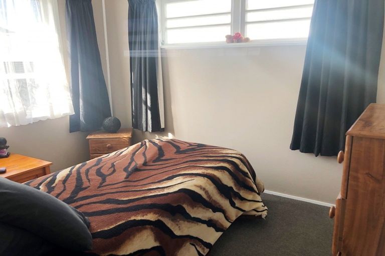 Photo of property in 21 Bledisloe Street, Levin, 5510