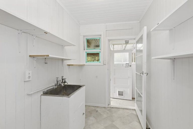 Photo of property in 8 Hughes Crescent, Taita, Lower Hutt, 5011