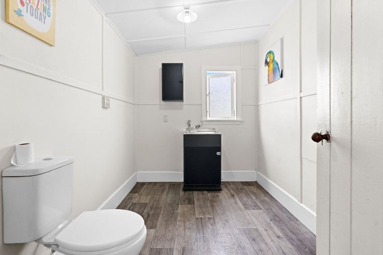 Photo of property in 34 Jervois Terrace, Ohau, Levin, 5570