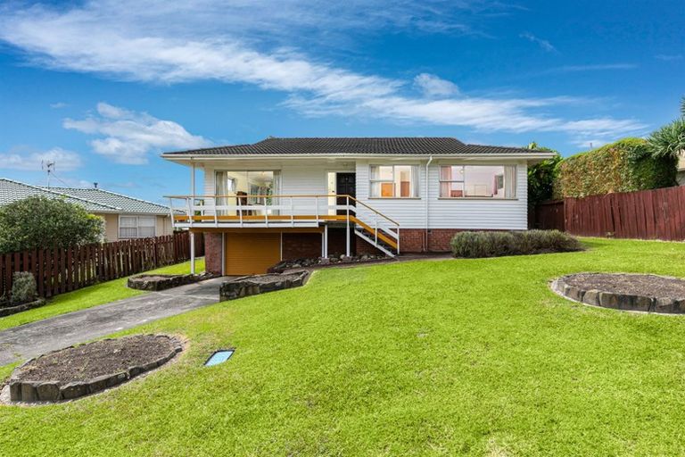 Photo of property in 6 Uppingham Crescent, Hillcrest, Auckland, 0627