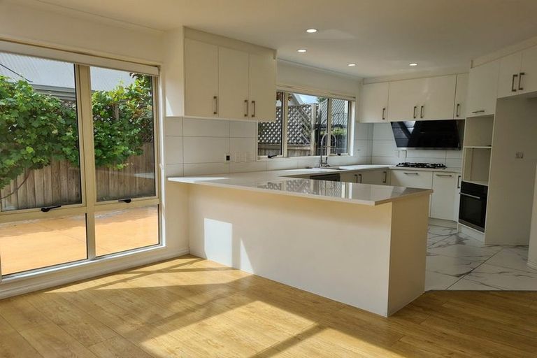 Photo of property in 2/97 Clyde Road, Ilam, Christchurch, 8041