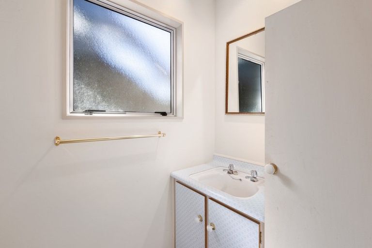 Photo of property in 13 Herea Avenue, Motuoapa, 3382