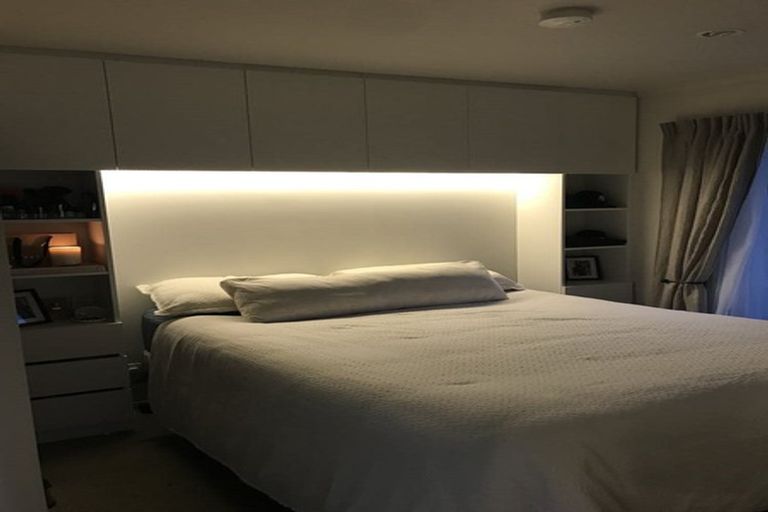 Photo of property in The Grand Apartments, 1d/4 Kell Drive, Albany, Auckland, 0632