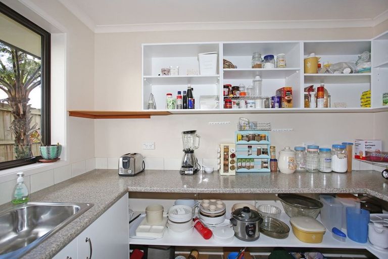 Photo of property in 11a Cross Street, Drury, 2113