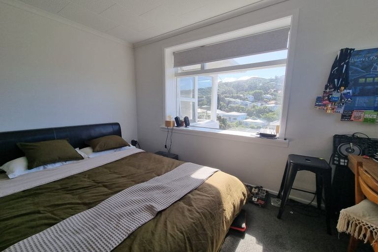 Photo of property in 50a The Parade, Island Bay, Wellington, 6023