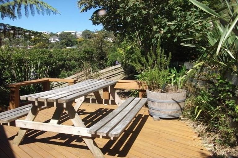 Photo of property in 9 Wrights Hill Road, Karori, Wellington, 6012