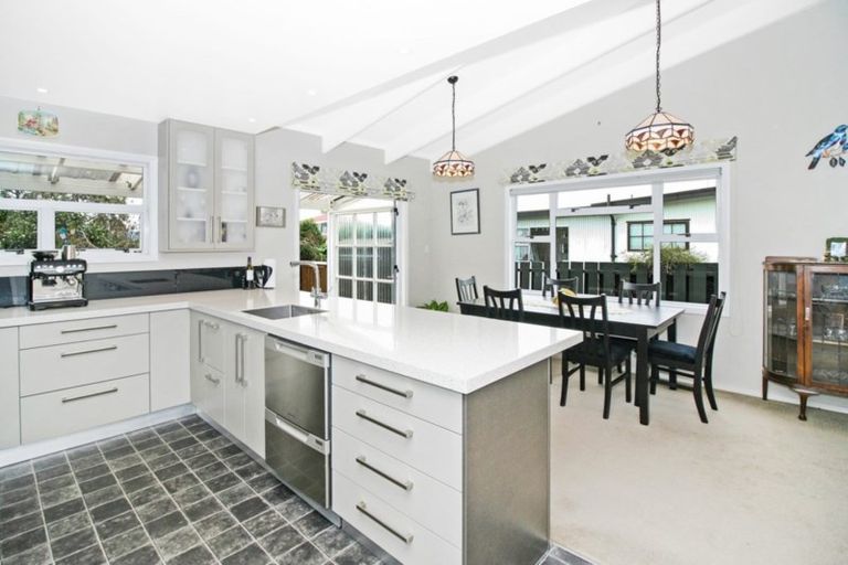 Photo of property in 23 Cowling Road, Hurdon, New Plymouth, 4310