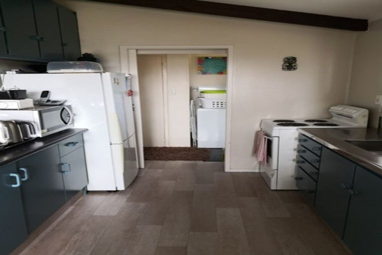 Photo of property in 2/8 Ambury Road, Mangere Bridge, Auckland, 2022