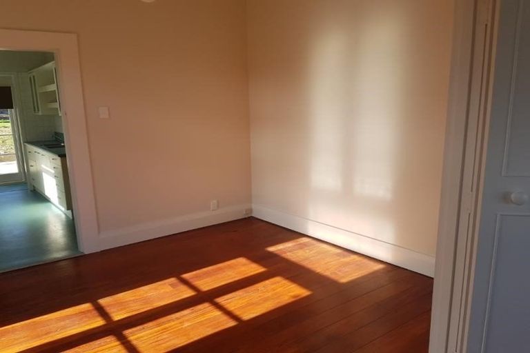 Photo of property in 11 Trosk Place, Waiuku, 2123