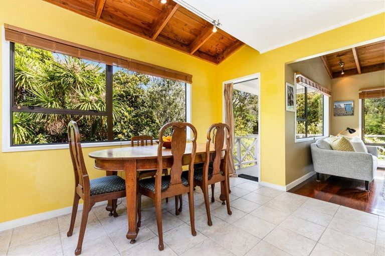 Photo of property in 2/41 Lyons Avenue, Murrays Bay, Auckland, 0630