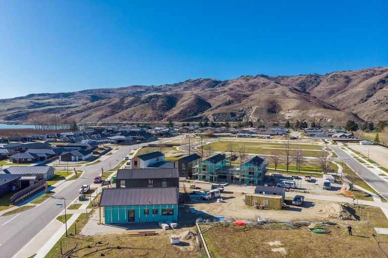 Photo of property in 28 Wallis Drive, Cromwell, 9310