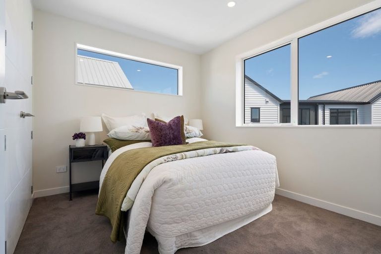 Photo of property in 19a Resnik Crescent, 0810