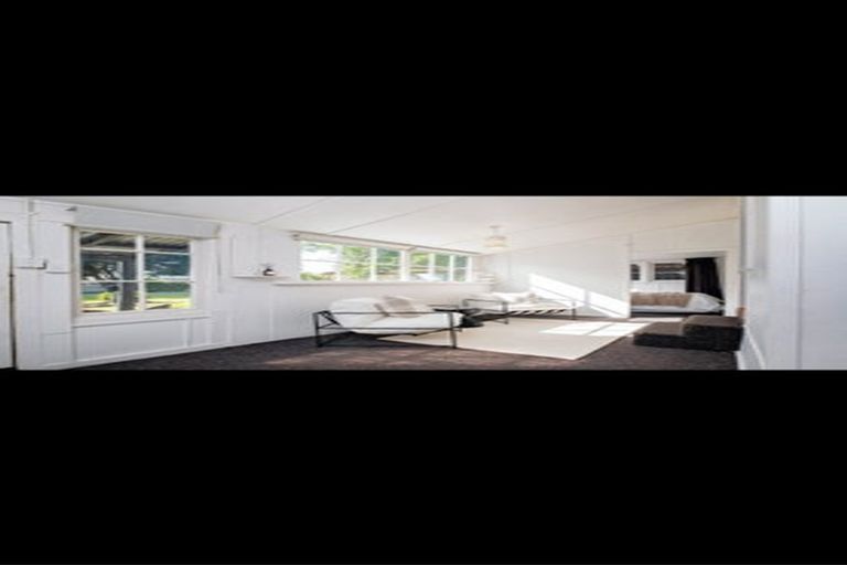 Photo of property in 42 Kuku Street, Te Awanga, 4102