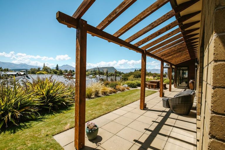 Photo of property in 62 West Meadows Drive, Wanaka, 9305