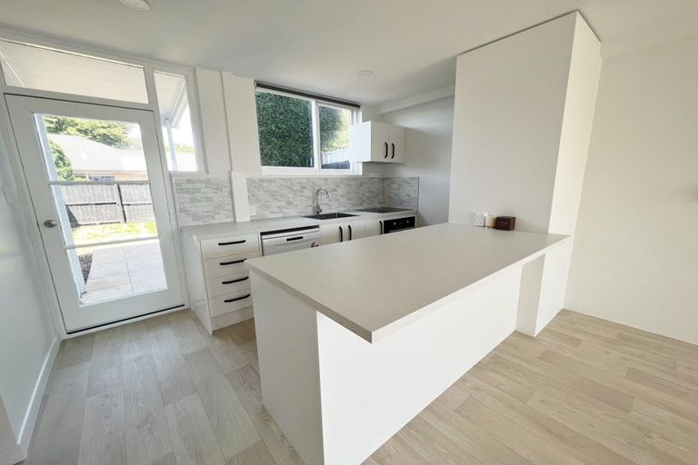Photo of property in 2/35 Craven Street, Sockburn, Christchurch, 8042