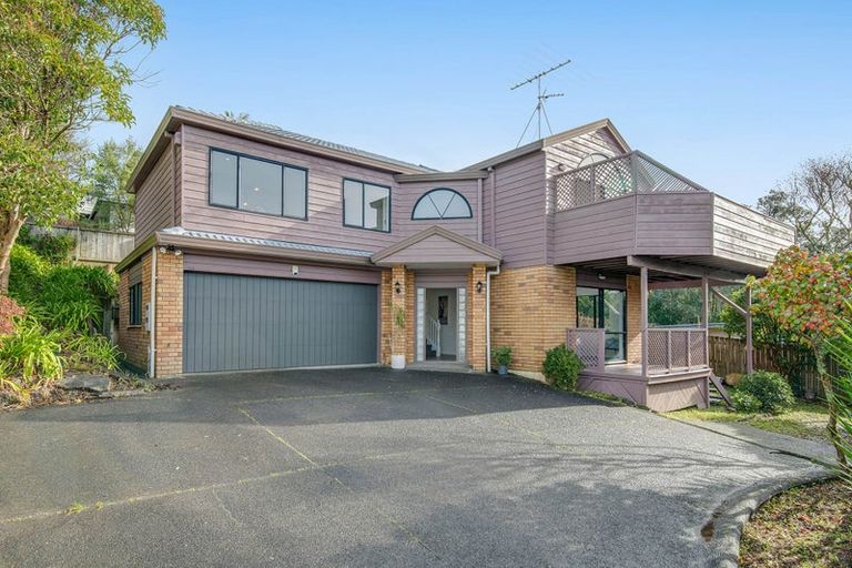 Photo of property in 2/13 Greenridge Court, Glenfield, Auckland, 0629