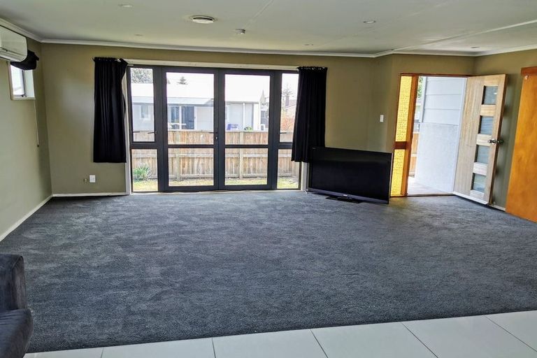 Photo of property in 10a Karaka Street, Castlecliff, Whanganui, 4501