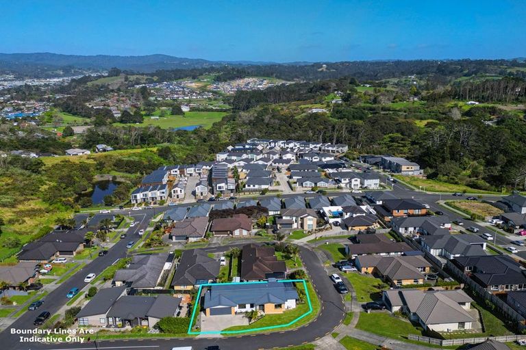 Photo of property in 4 Karika Place, Massey, Auckland, 0614