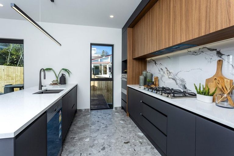 Photo of property in 55a Watea Road, Torbay, Auckland, 0630