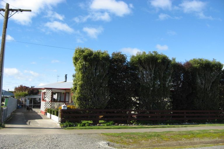 Photo of property in 40 Charles Street, Takapau, 4203