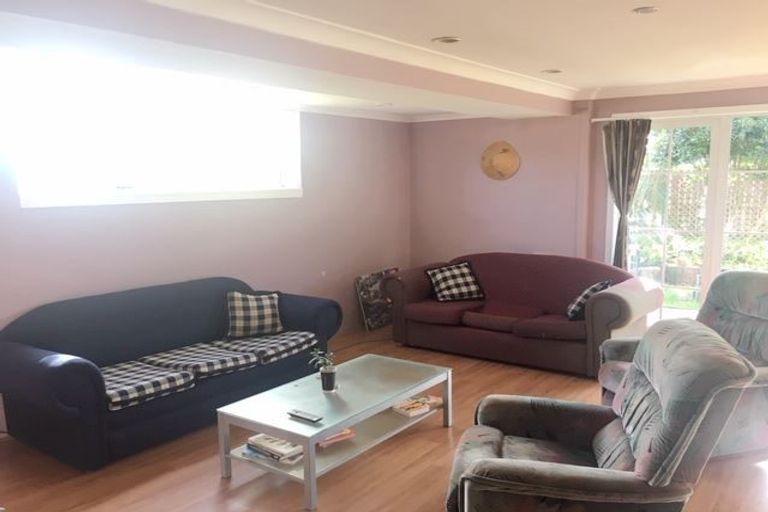 Photo of property in 1d Vanguard Road, Kelston, Auckland, 0602