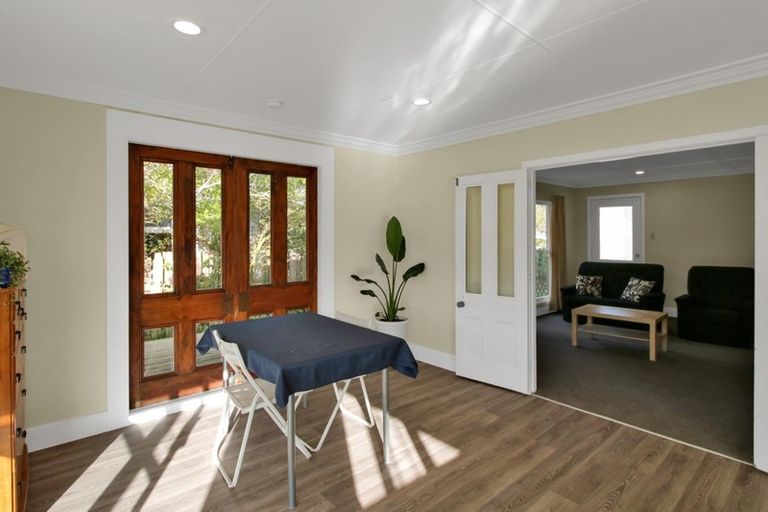 Photo of property in 12 Hunia Street, Marton, 4710