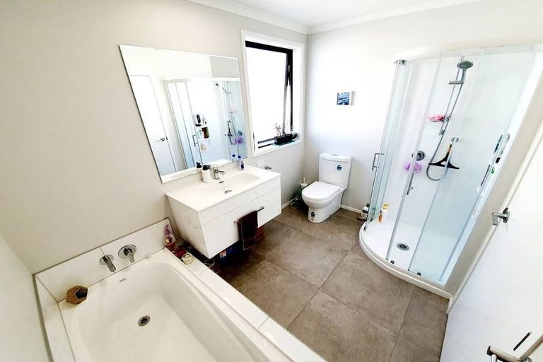 Photo of property in 81a Banks Street, Marfell, New Plymouth, 4310