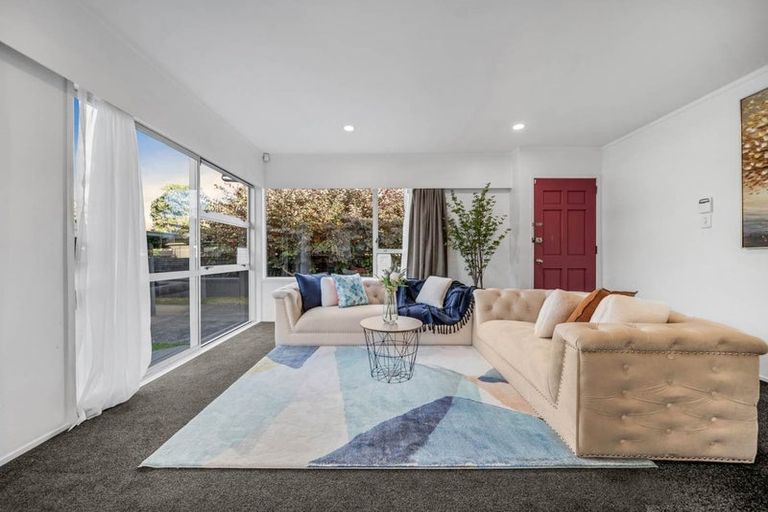 Photo of property in 2/27 Waimana Road, Conifer Grove, Takanini, 2112