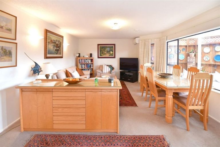Photo of property in 15 Motuora Road, Manly, Whangaparaoa, 0930