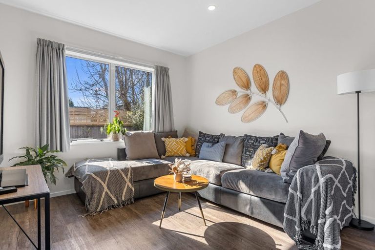 Photo of property in 36 Piko Crescent, Riccarton, Christchurch, 8041