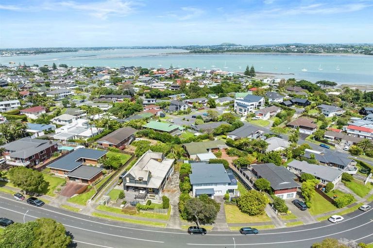 Photo of property in 1/21 Clovelly Road, Bucklands Beach, Auckland, 2012