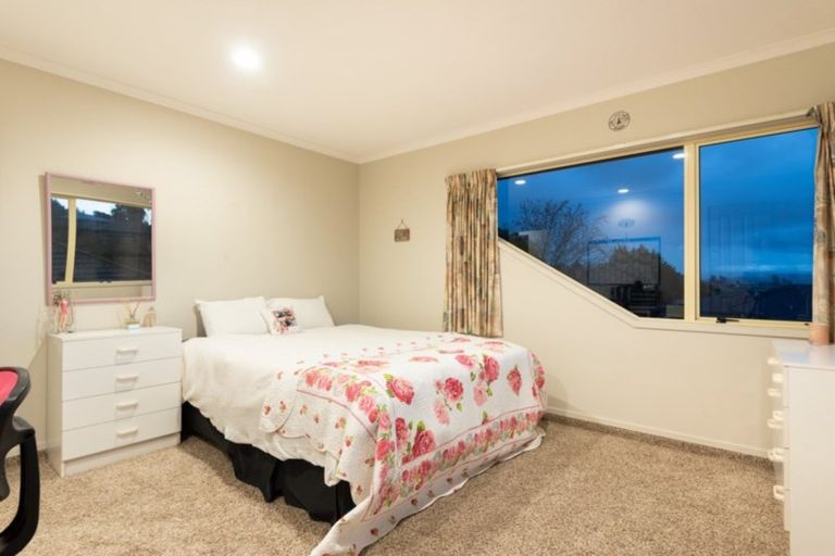 Photo of property in 12 Kestrel Avenue, Welcome Bay, Tauranga, 3112