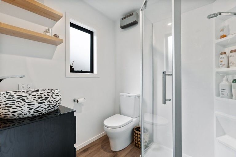 Photo of property in 77 Stratford Drive, Mount Pisa, Cromwell, 9383