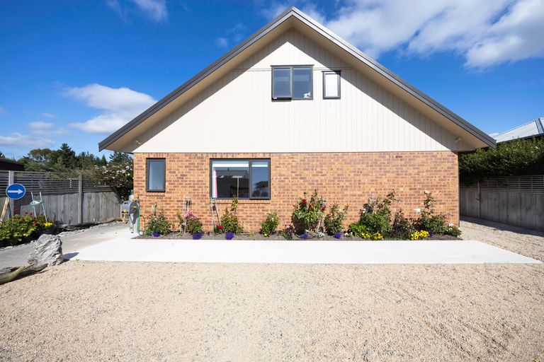 Photo of property in 43 Cobblestone Road, Kakanui, Oamaru, 9495