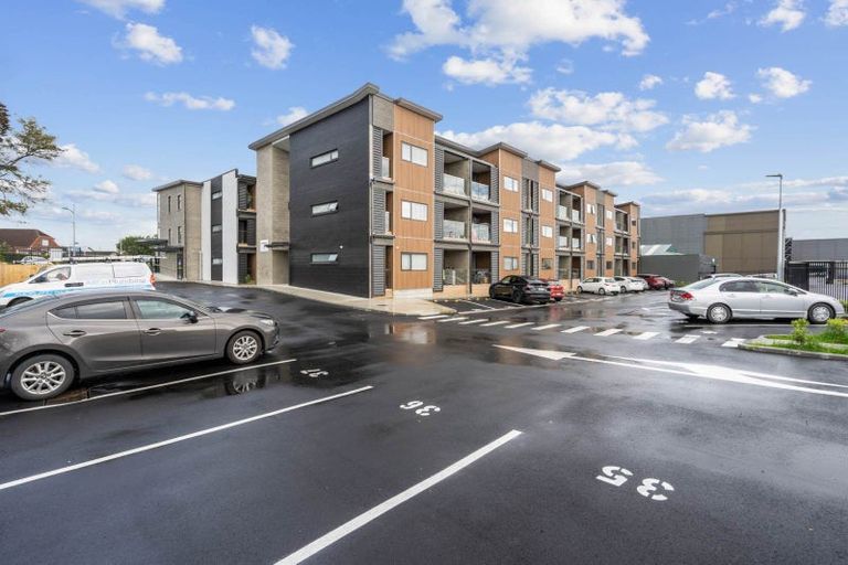 Photo of property in 212/40 East Street, Papakura, 2110