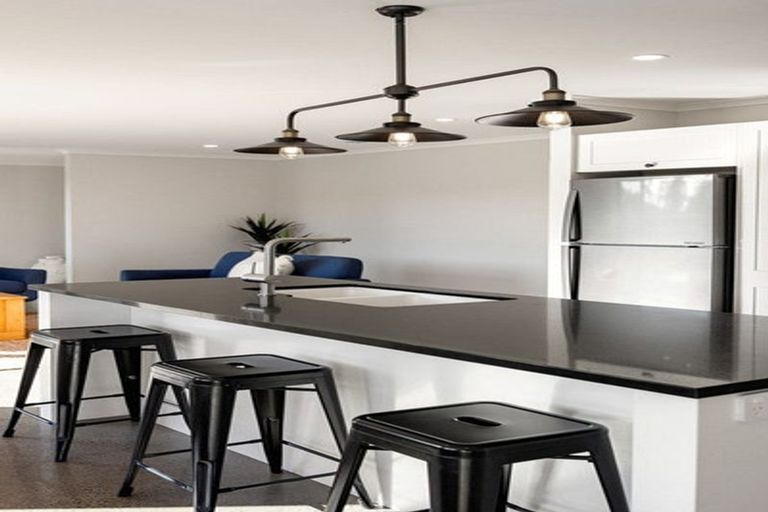 Photo of property in 15 Moemoea Place, Cambridge, 3434