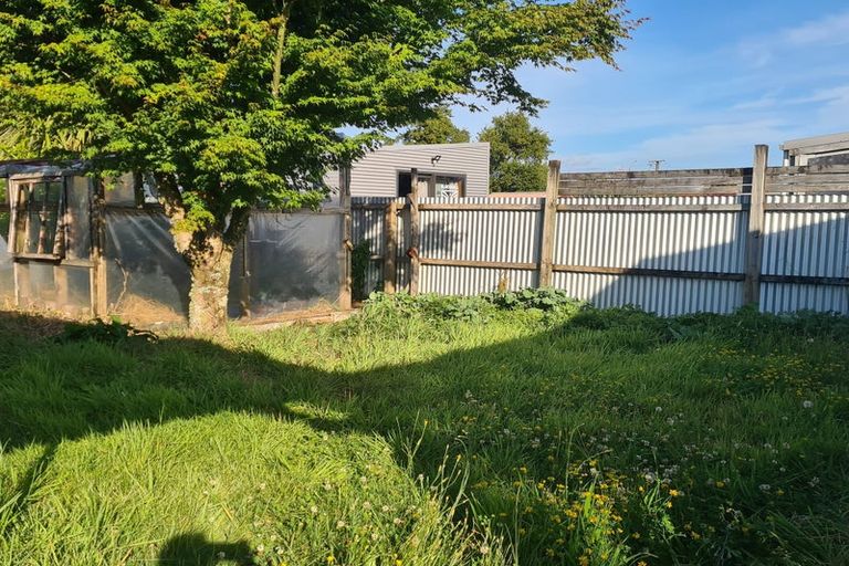 Photo of property in 15 Stafford Street, Blackball, 7804