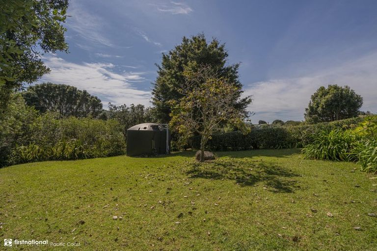 Photo of property in 35 Whiritoa Beach Road, Whiritoa, Whangamata, 3691
