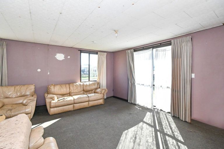 Photo of property in 1/3 Barneys Farm Road, Clendon Park, Auckland, 2103