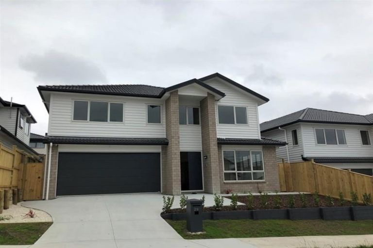 Photo of property in 29 Cooladawson Drive, Flat Bush, Auckland, 2019