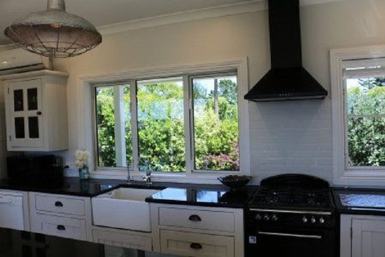 Photo of property in 225 Paremoremo Road, Lucas Heights, Auckland, 0632