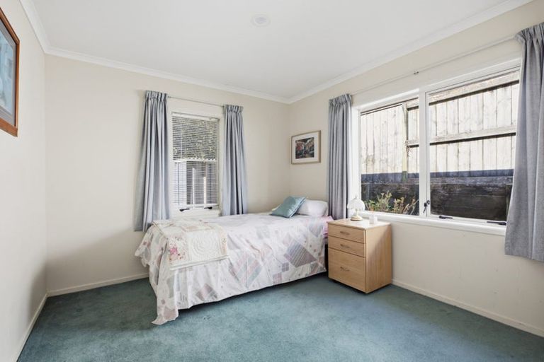 Photo of property in 18 Bateleur Close, Welcome Bay, Tauranga, 3112