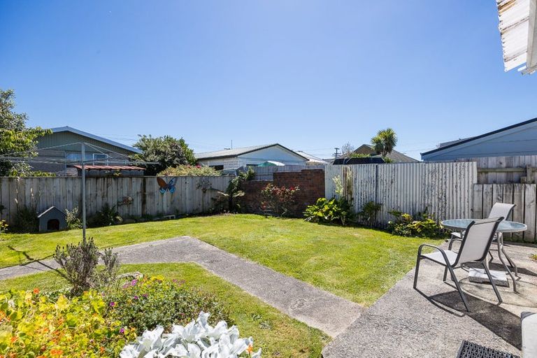 Photo of property in 210 Oxford Street, South Dunedin, Dunedin, 9012